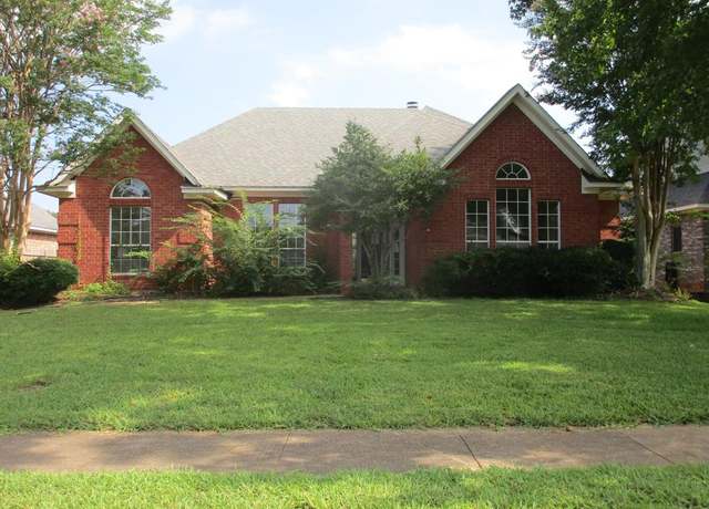 Property at 105 Downing Ct, Bossier City, LA 71111, 4 beds, 2 baths