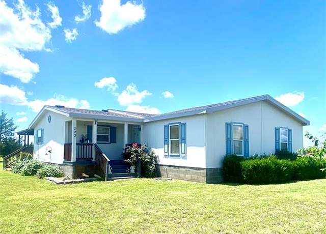 Property at 323 Cedar Meadows Ln, Whitewright, TX 75491, 3 beds, 2 baths