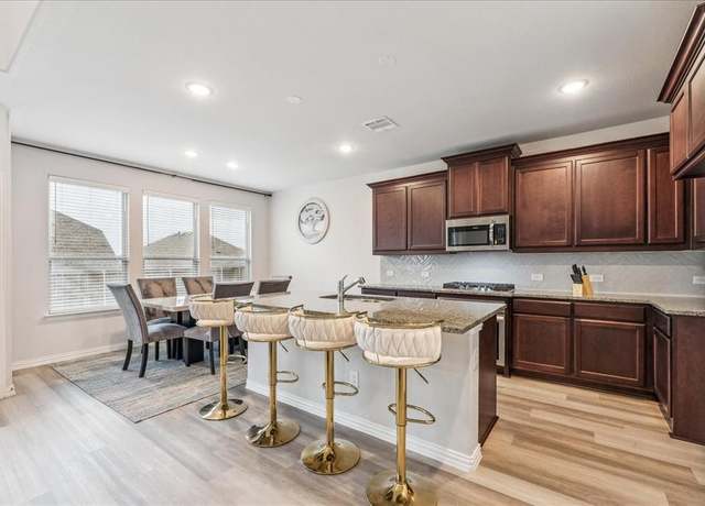 Property at 2203 Lannister St, Mansfield, TX 76063, 5 beds, 4 baths