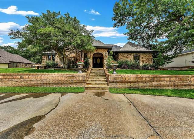 Property at 3615 Brentwood Ct, Colleyville, TX 76034, 3 beds, 2.5 baths