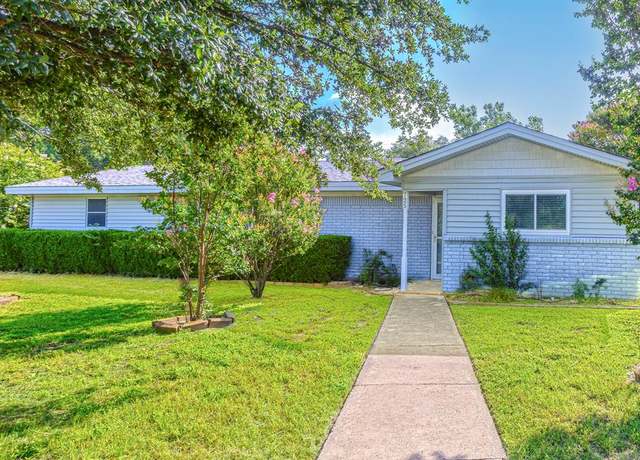 Property at 725 Bellaire Dr, Woodway, TX 76712, 3 beds, 2 baths