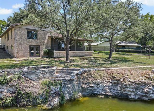 Property at 4229 Bay Shore Cir, Granbury, TX 76049, 4 beds, 2 baths