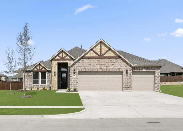 Property at 928 Gold Finch Ln, Forney, TX 75126, 4 beds, 3 baths