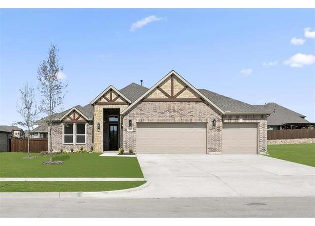 Property at 928 Gold Finch Ln, Forney, TX 75126, 4 beds, 3 baths