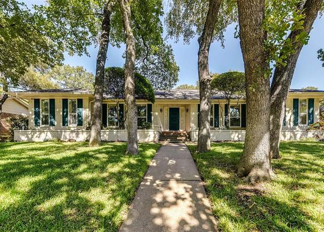 Property at 1805 Woodside Dr, Arlington, TX 76013, 4 beds, 2.5 baths