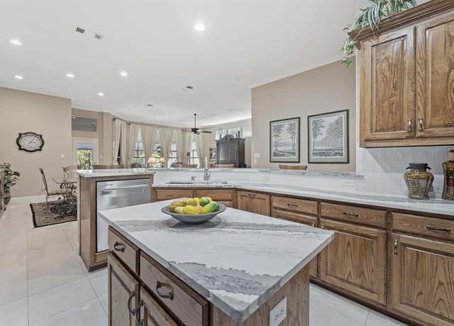 Property at 609 Pelican Hills Dr, Fairview, TX 75069, 3 beds, 3 baths