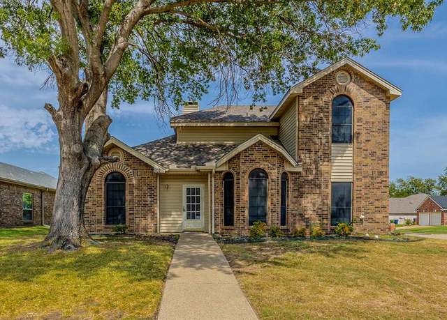 Property at 5102 Wood Creek Ln, Garland, TX 75044, 4 beds, 3 baths