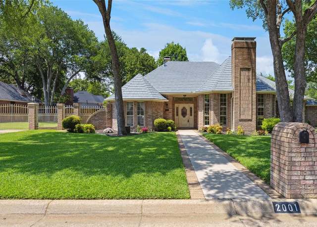Property at 2001 Thames Dr, Arlington, TX 76017, 4 beds, 3 baths