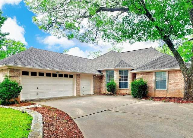Property at 5522 Wedgefield Rd, Granbury, TX 76049, 4 beds, 3 baths