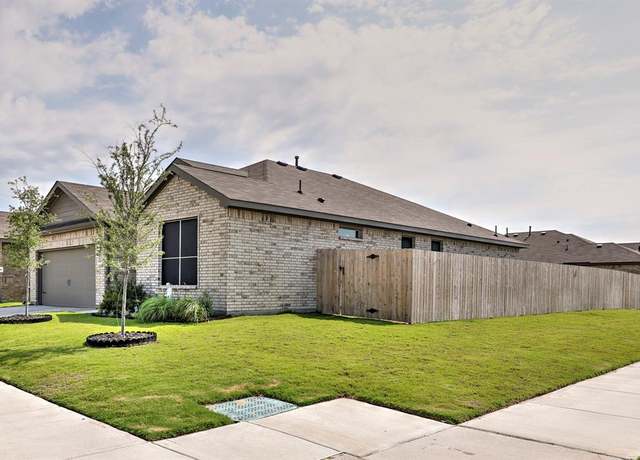 Property at 9657 Alderleaf Trl, Fort Worth, TX 76036, 4 beds, 2 baths
