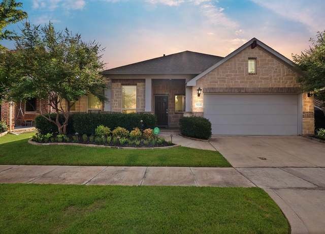 Property at 910 Greenhurst, Euless, TX 76039, 4 beds, 2 baths
