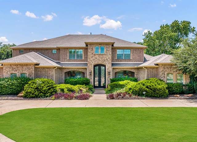 Property at 1013 Winfield Ct, Southlake, TX 76092, 4 beds, 3.5 baths
