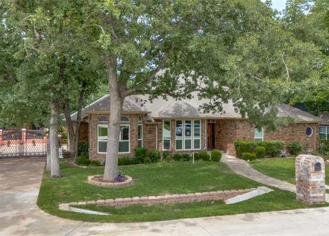 Property at 2033 Wanderlust Dr, Lewisville, TX 75067, 4 beds, 3.5 baths