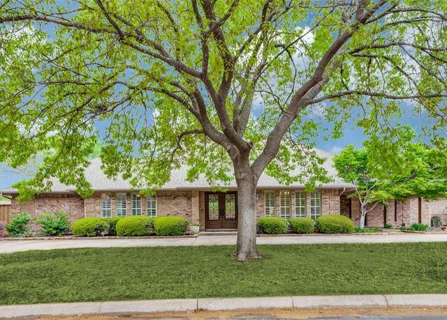 Property at 6812 Riverdale Dr, Fort Worth, TX 76132, 4 beds, 3.5 baths