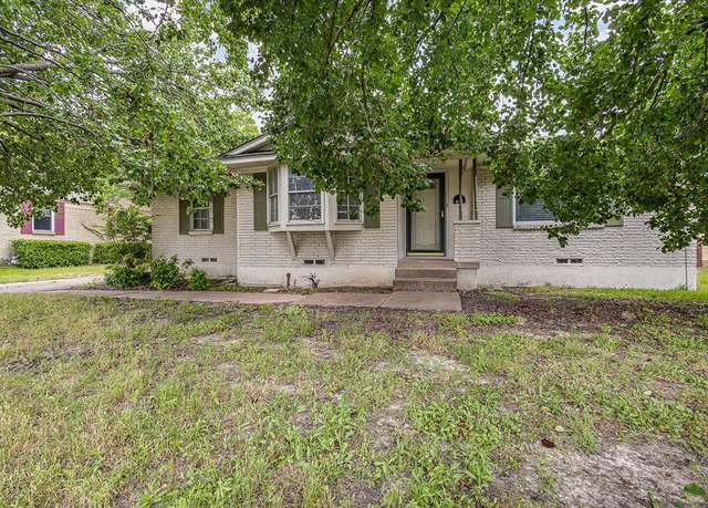 Property at 915 Pinson Rd, Forney, TX 75126, 3 beds, 1.5 baths
