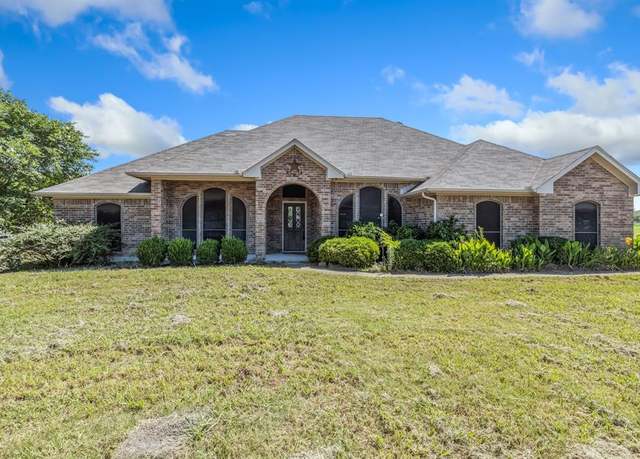 Property at 5282 Homeplace Ln, Kaufman, TX 75142, 4 beds, 2 baths
