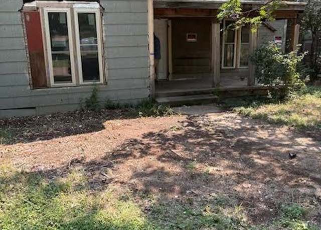 Property at 1405 Austin St, Wichita Falls, TX 76301, 3 beds, 1 bath