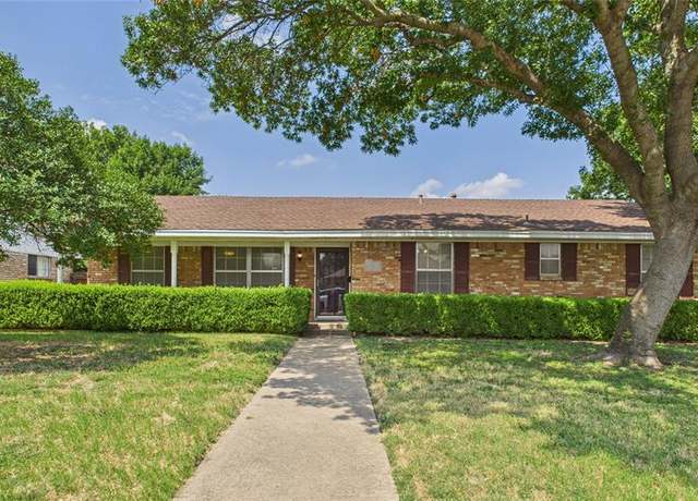 Property at 2313 Forestcrest Dr, Plano, TX 75074, 4 beds, 2 baths