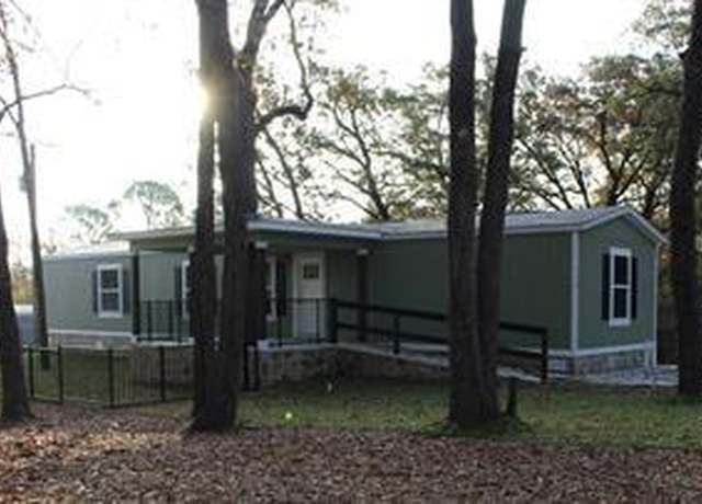 Property at 140 Southlake Dr, Mabank, TX 75156, 3 beds, 2 baths