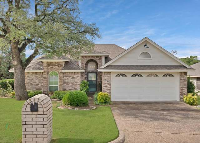 Property at 1403 Westwood Dr, Weatherford, TX 76086, 3 beds, 2 baths