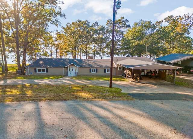 Property at 526 Shadywood Ln, Avinger, TX 75630, 4 beds, 2.5 baths