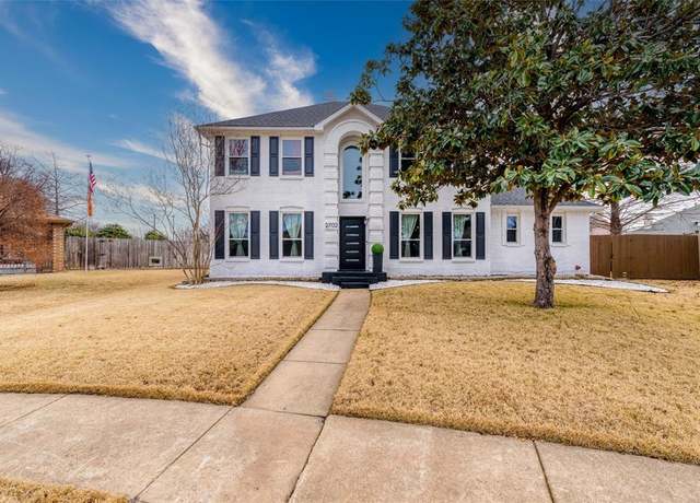 Property at 2702 Kingsbury Dr, Garland, TX 75040, 5 beds, 2.5 baths