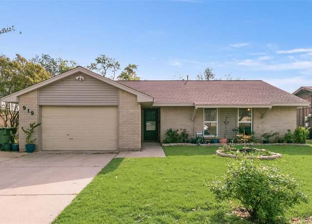 Property at 919 Stony Brook Dr, Lewisville, TX 75067, 3 beds, 2 baths