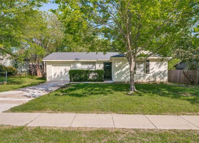 Property at 1209 Edgemont Dr, Mesquite, TX 75149, 3 beds, 1 bath