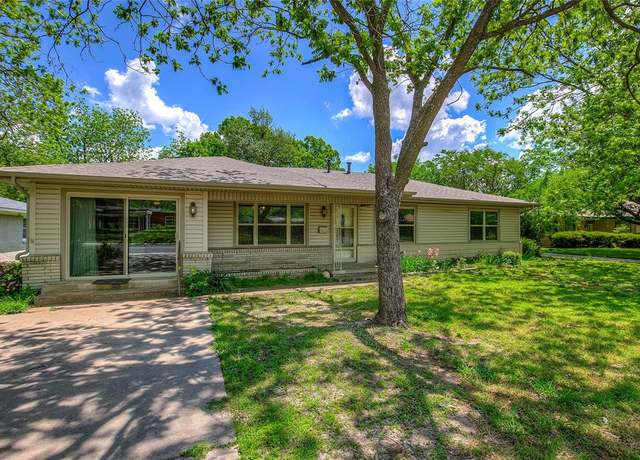 Property at 2506 Washington St, Commerce, TX 75428, 3 beds, 2 baths