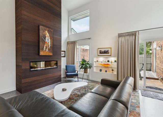 Property at 2110 Kessler Ct #73, Dallas, TX 75208, 2 beds, 2 baths