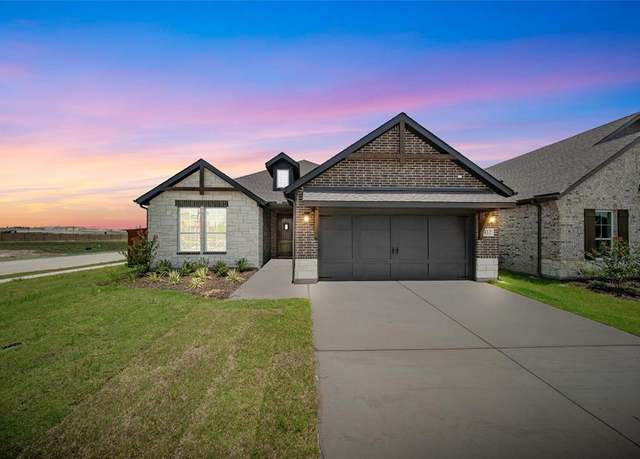 Property at 412 Tollett Dr, Aledo, TX 76008, 3 beds, 2 baths