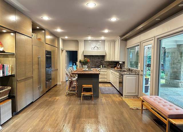 Property at 9027 Guernsey Ln, Dallas, TX 75220, 4 beds, 4.5 baths