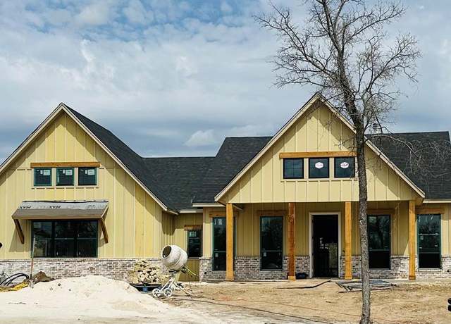 Property at 301 Shadle Rd, Poolville, TX 76487, 4 beds, 2 baths