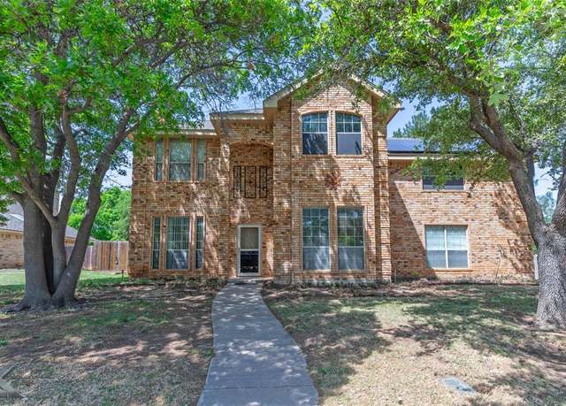 Property at 5202 Sherbrooke Ln, Abilene, TX 79606, 3 beds, 2.5 baths