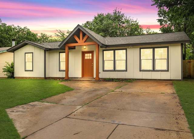 Property at 333 NW Lorna St, Burleson, TX 76028, 5 beds, 2 baths