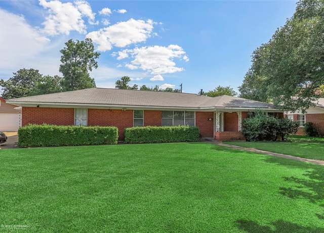 Property at 879 Sewanee Pl, Shreveport, LA 71105, 3 beds, 2 baths