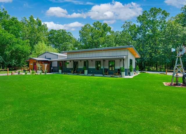 Property at 2175 County Road 1345, Clarksville, TX 75426, 2 beds, 3 baths
