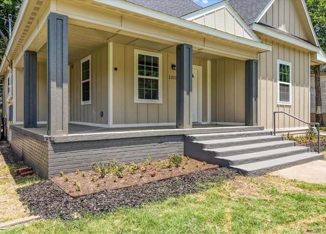 Property at 1213 E Houston St, Sherman, TX 75090, 3 beds, 3 baths