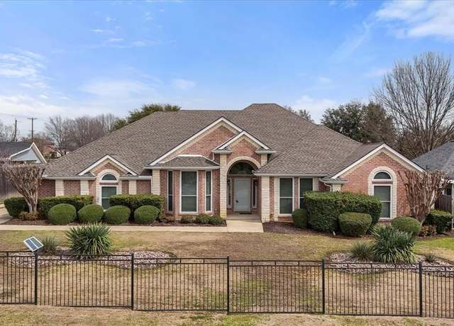 Property at 1130 Mccampbell Rd, Mansfield, TX 76063, 4 beds, 3 baths
