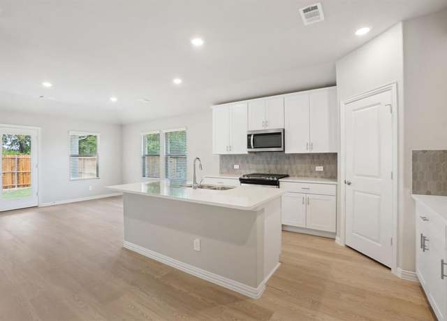 Property at 921 Elijah Ln, Lowry Crossing, TX 75069, 4 beds, 3 baths