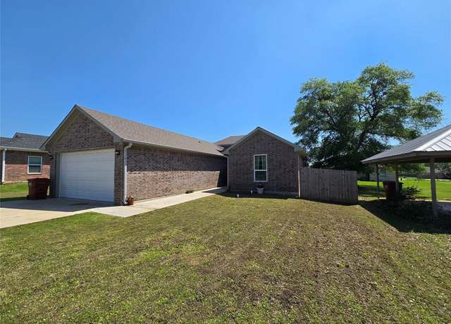 Property at 109 Baker St, Mount Vernon, TX 75457, 3 beds, 3 baths