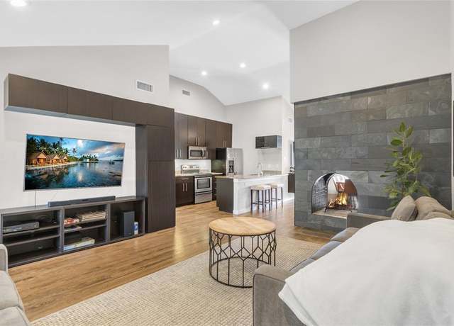 Property at 5806 Birchbrook Dr #206, Dallas, TX 75206, 2 beds, 2 baths