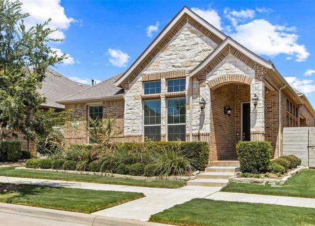 Property at 720 10th St, Argyle, TX 76226, 3 beds, 3 baths