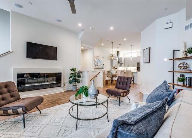 Property at 1813 Park Ave #103, Dallas, TX 75215, 2 beds, 2.5 baths