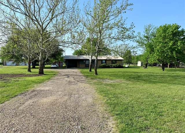 Property at 2152 E State Highway 56, Bonham, TX 75418, 3 beds, 2 baths