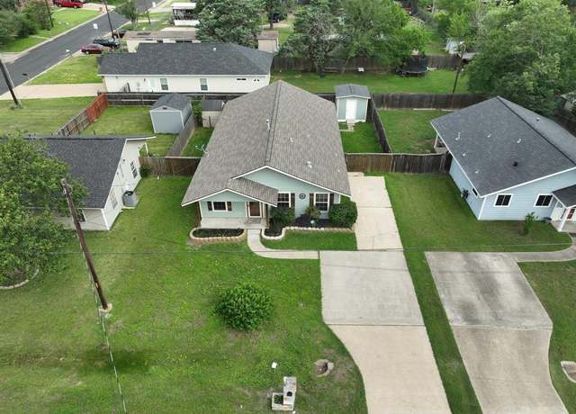 Property at 3000 Stevens Dr, Bryan, TX 77803, 4 beds, 2 baths