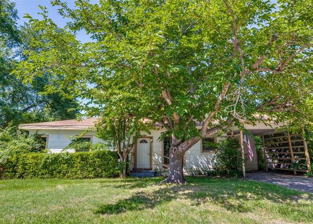 Property at 711 W State St, Terrell, TX 75160, 3 beds, 1.5 baths