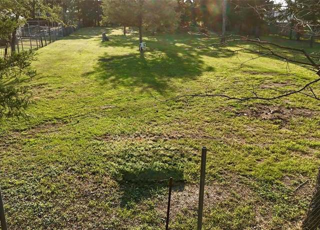 Property at 3323 Green Oaks Dr, Balch Springs, TX 75180