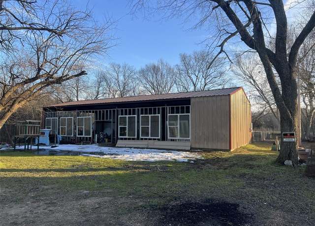 Property at 5252 E FM 1396, Telephone, TX 75488