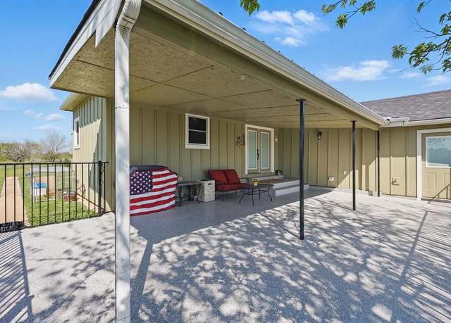 Property at 258 Bobcat Rd, Sanger, TX 76266, 3 beds, 2 baths